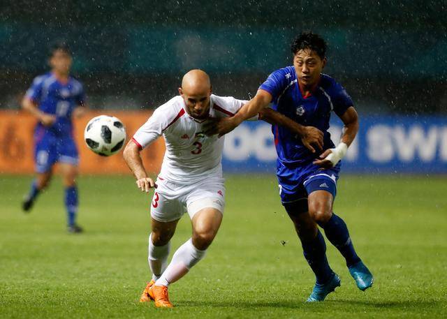 伊朗强队轻松晋级下一轮比赛