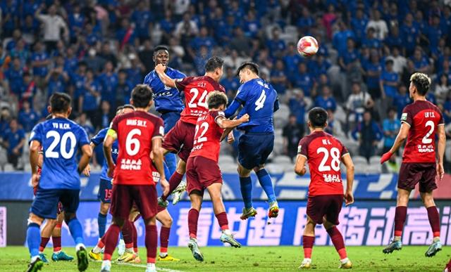 河南男篮在近期比赛中表现强势,成功击败对手 河南男篮在近期比赛中表现强势,成功击败对手