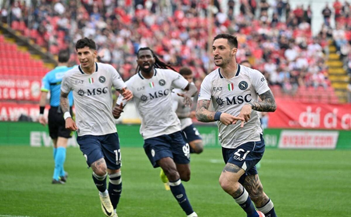 那不勒斯进攻火力强，轻松战胜对手的简单介绍