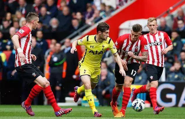 关于莱比锡红牛战平对手，保持不败纪录的信息