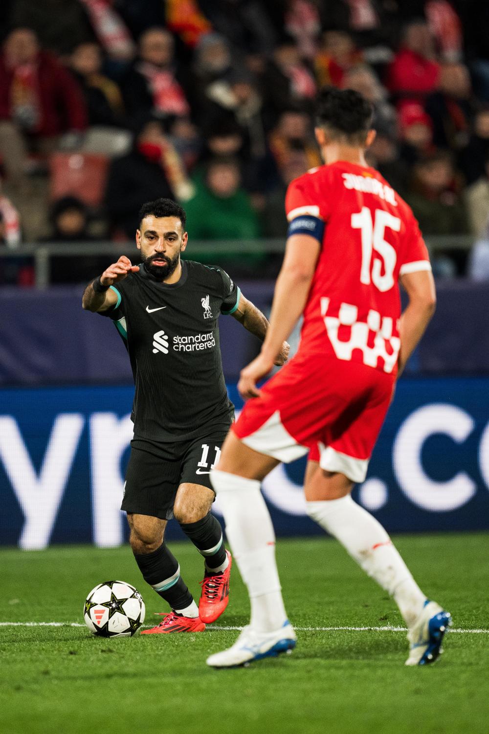 利物浦球员进球破门,帮助球队晋级 利物浦球员进球破门,帮助球队晋级