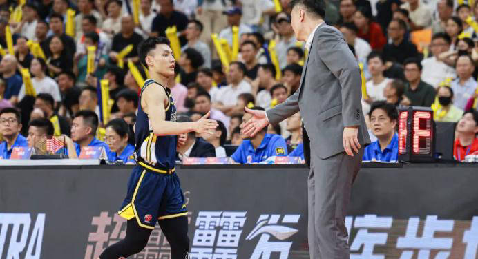 广东宏远豪取胜利,积分榜再添三分的简单介绍 广东宏远豪取胜利,积分榜再添三分的简单介绍