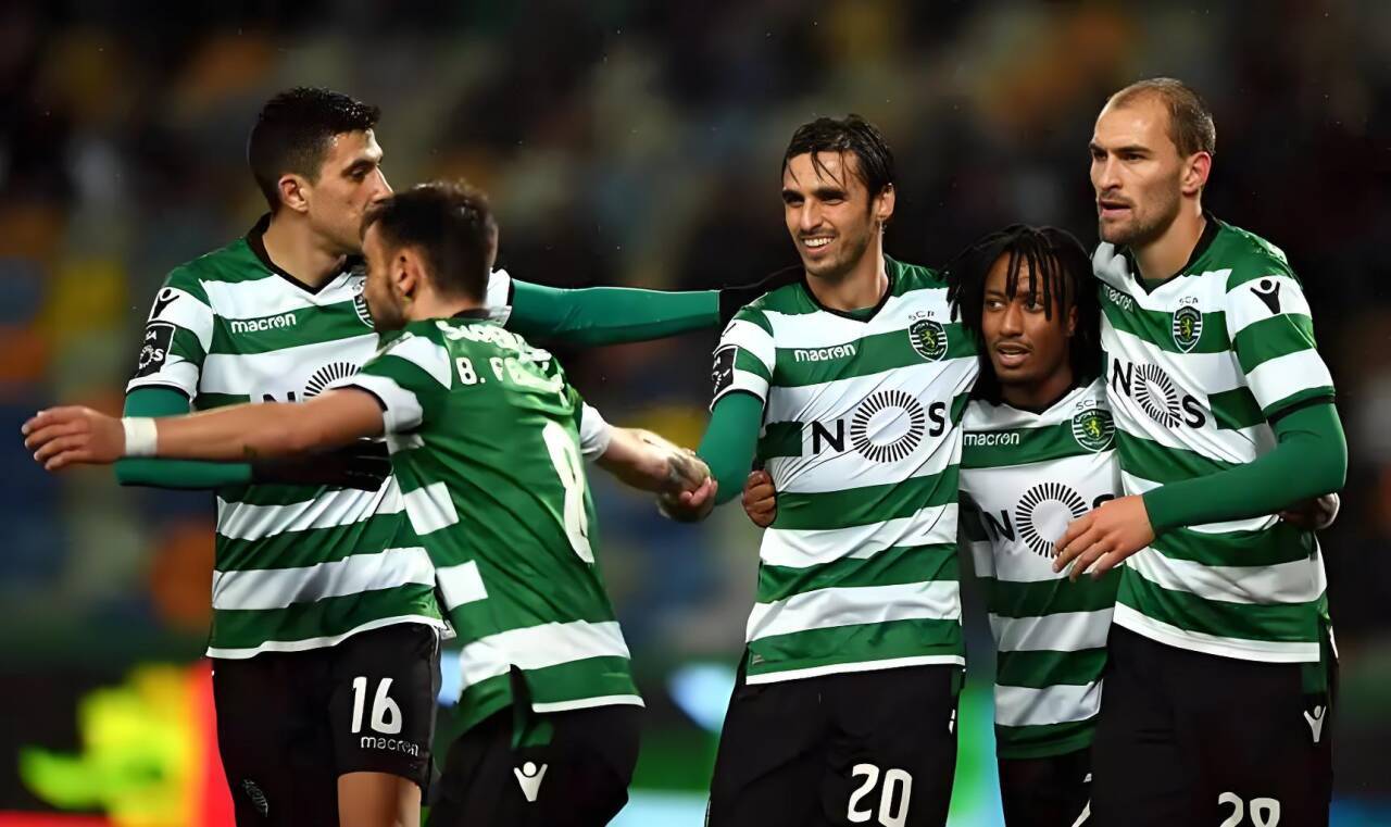 曼城客场大胜热刺,稳居欧冠小组第一 曼城客场大胜热刺,稳居欧冠小组第一