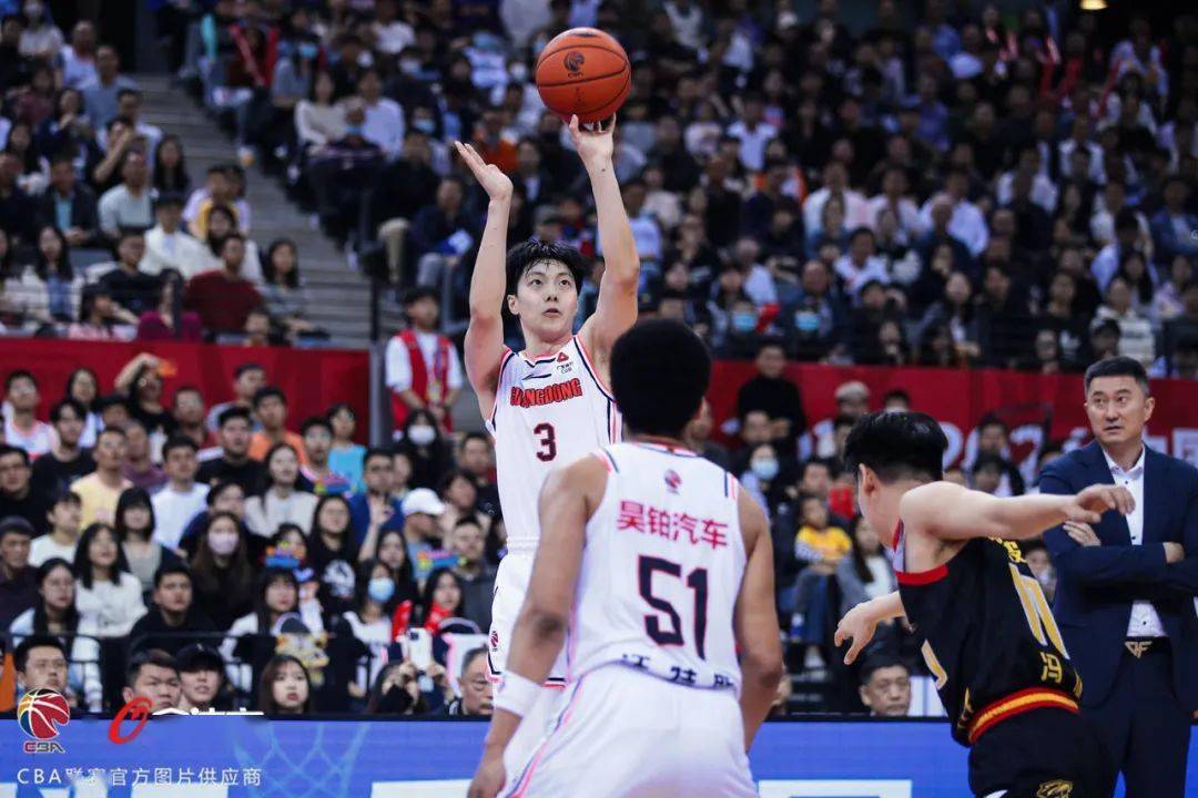 包含大连一方客场不敌对手，失球频频需提升进攻效率的词条