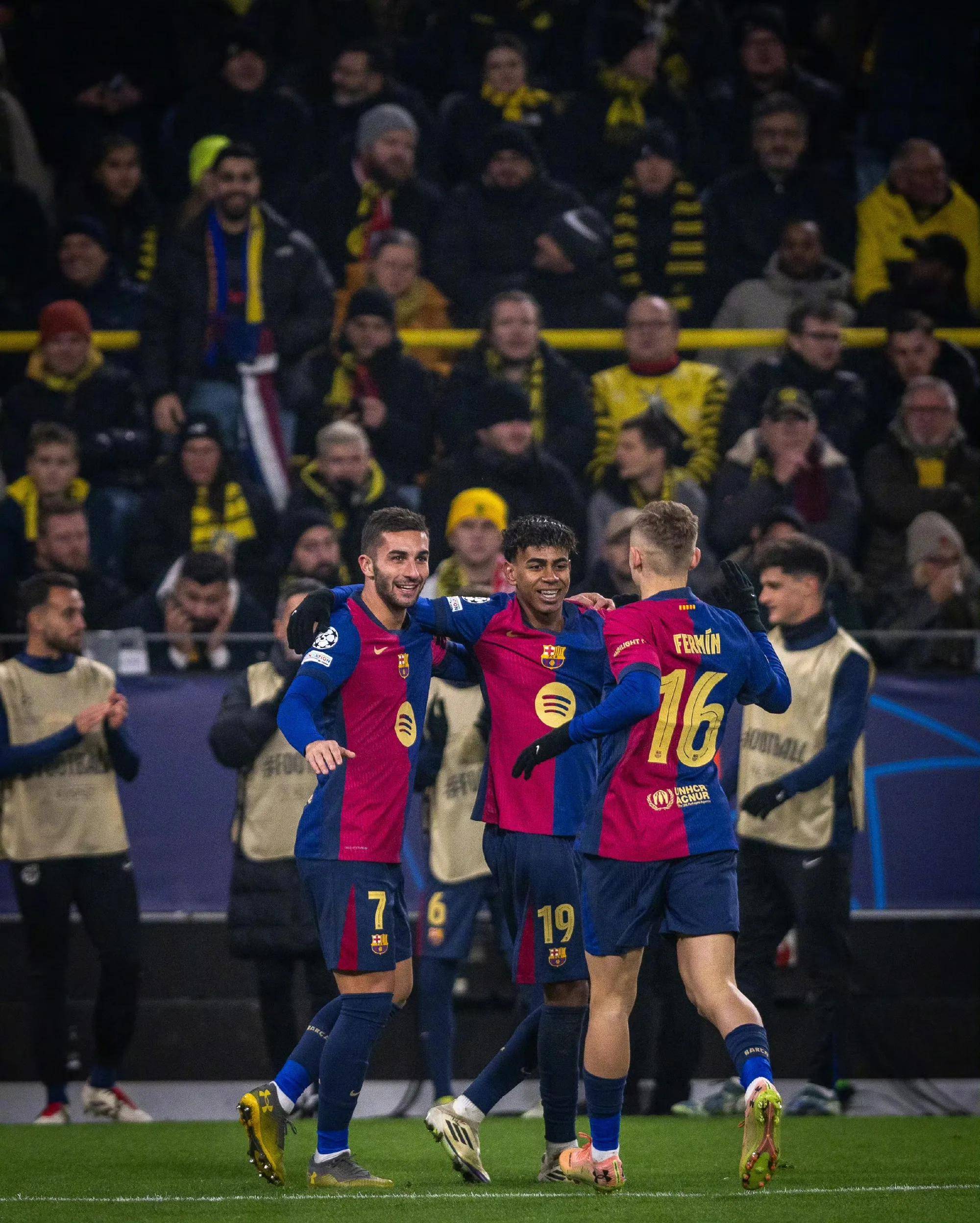 欧预赛全面开战，球队为荣誉而战，全力拼搏的简单介绍