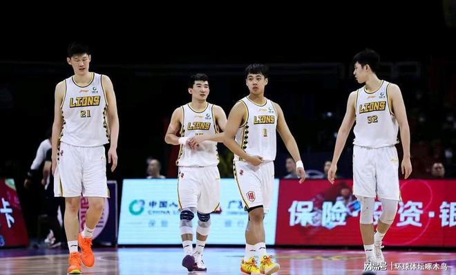 爱游戏体育-福建男篮成功击败对手