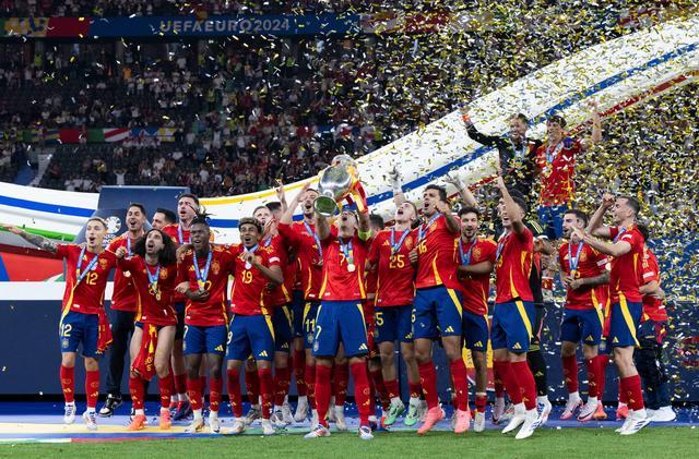 克罗地亚力克荷兰，闯入四强