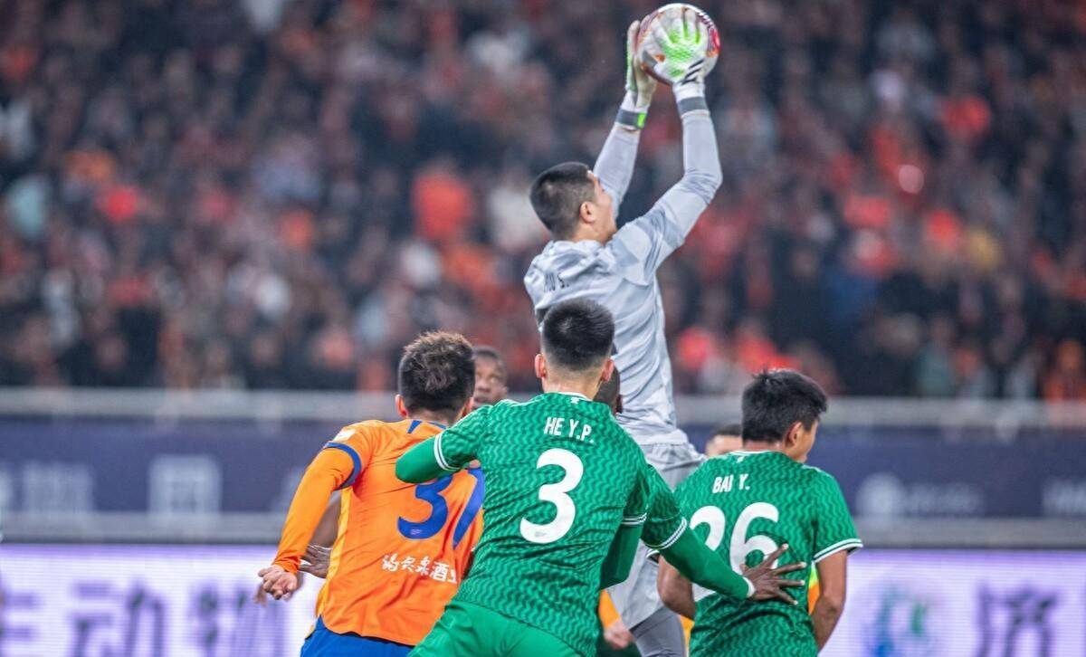 北京国安备受关注，对阵天津天海