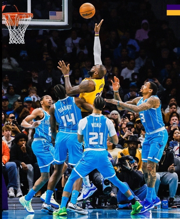 关于人客场险胜黄蜂，取得五连胜的信息