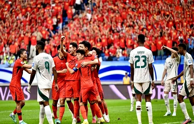 激情澎湃！豪门对决，亚洲足坛震撼全球目光的简单介绍