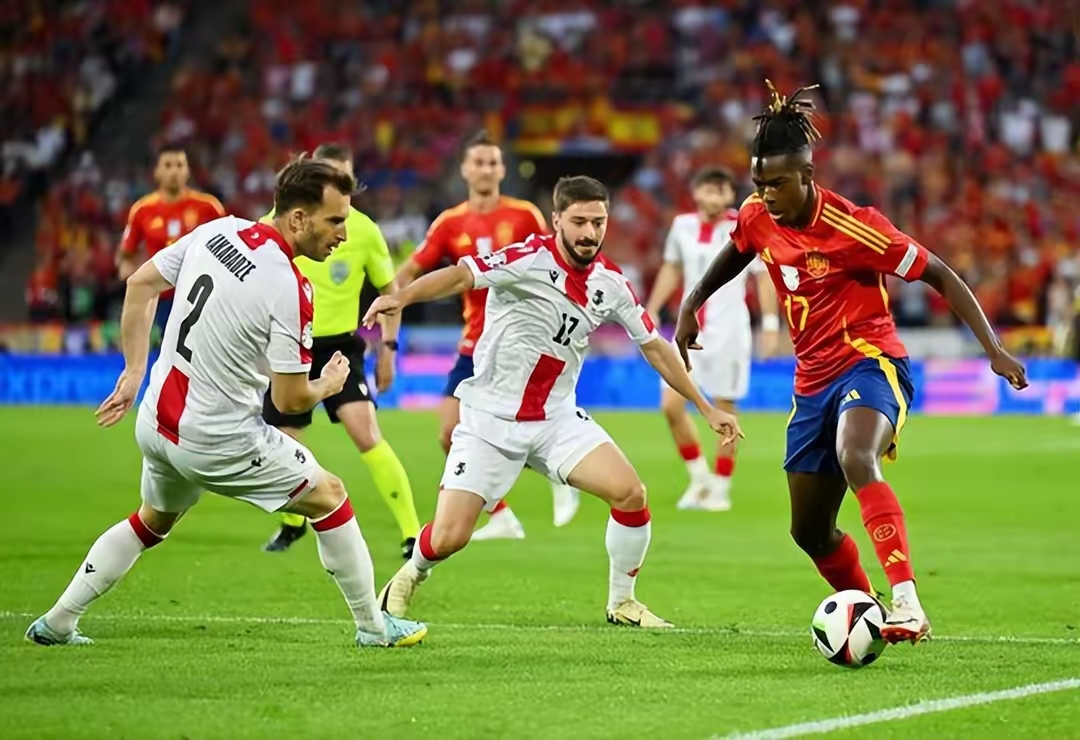 爱游戏官方-燃烧战火！欧洲足球赛事全面展开