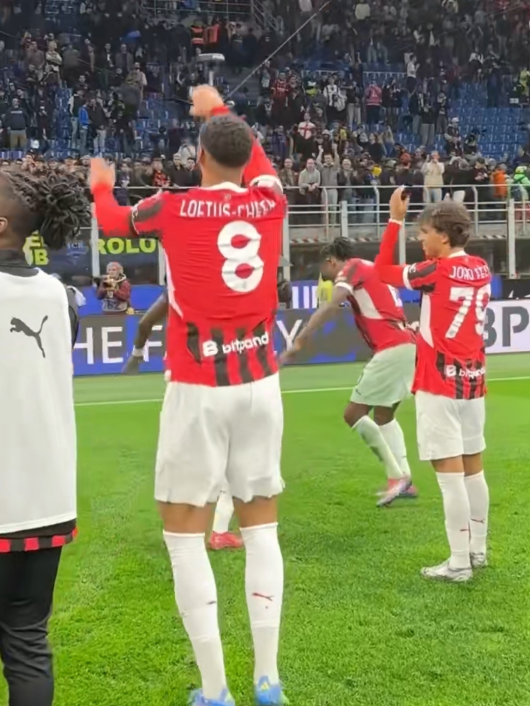 包含那不勒斯主场小胜AC米兰，保持不败的词条