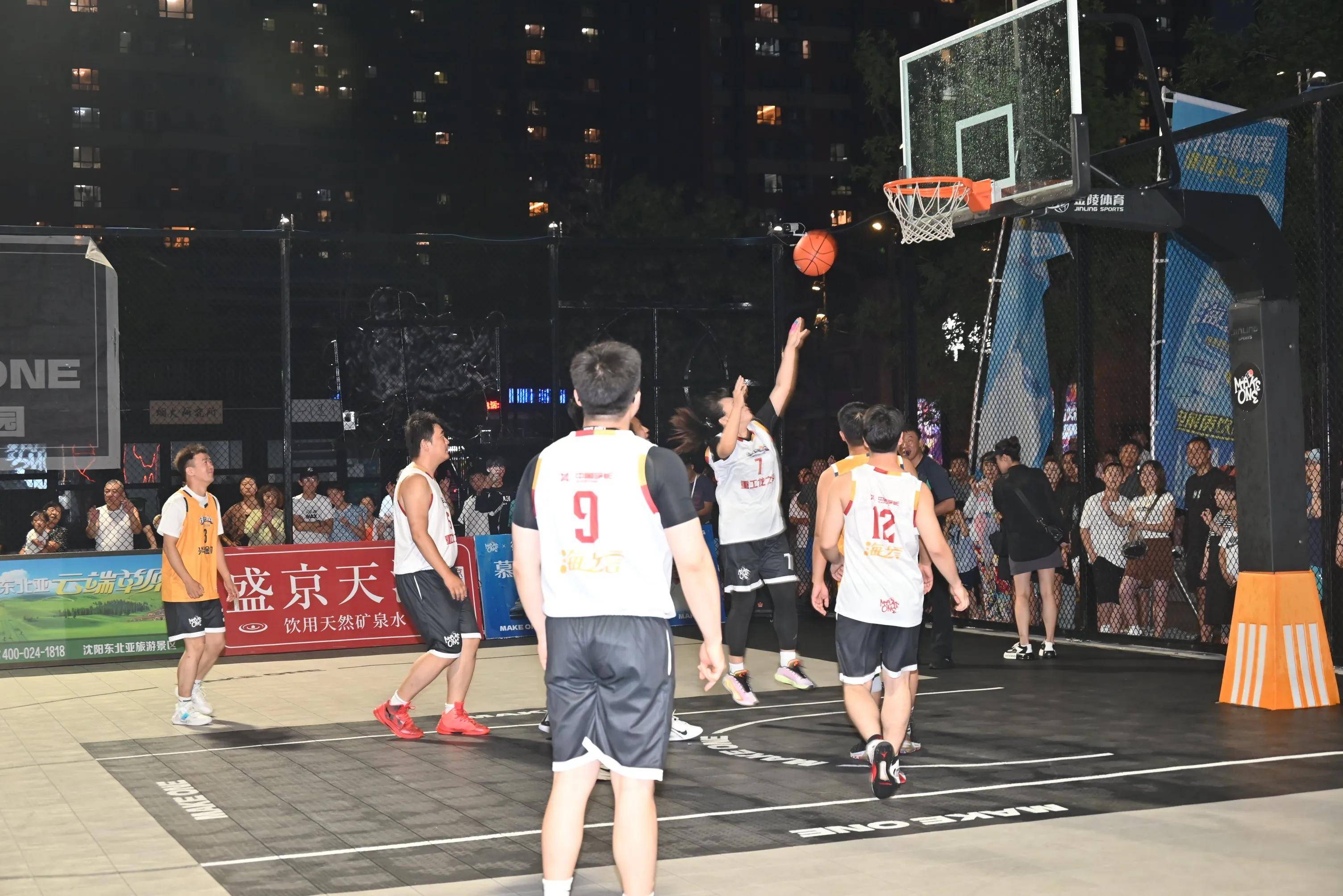 激动人心的国内篮球联赛对决