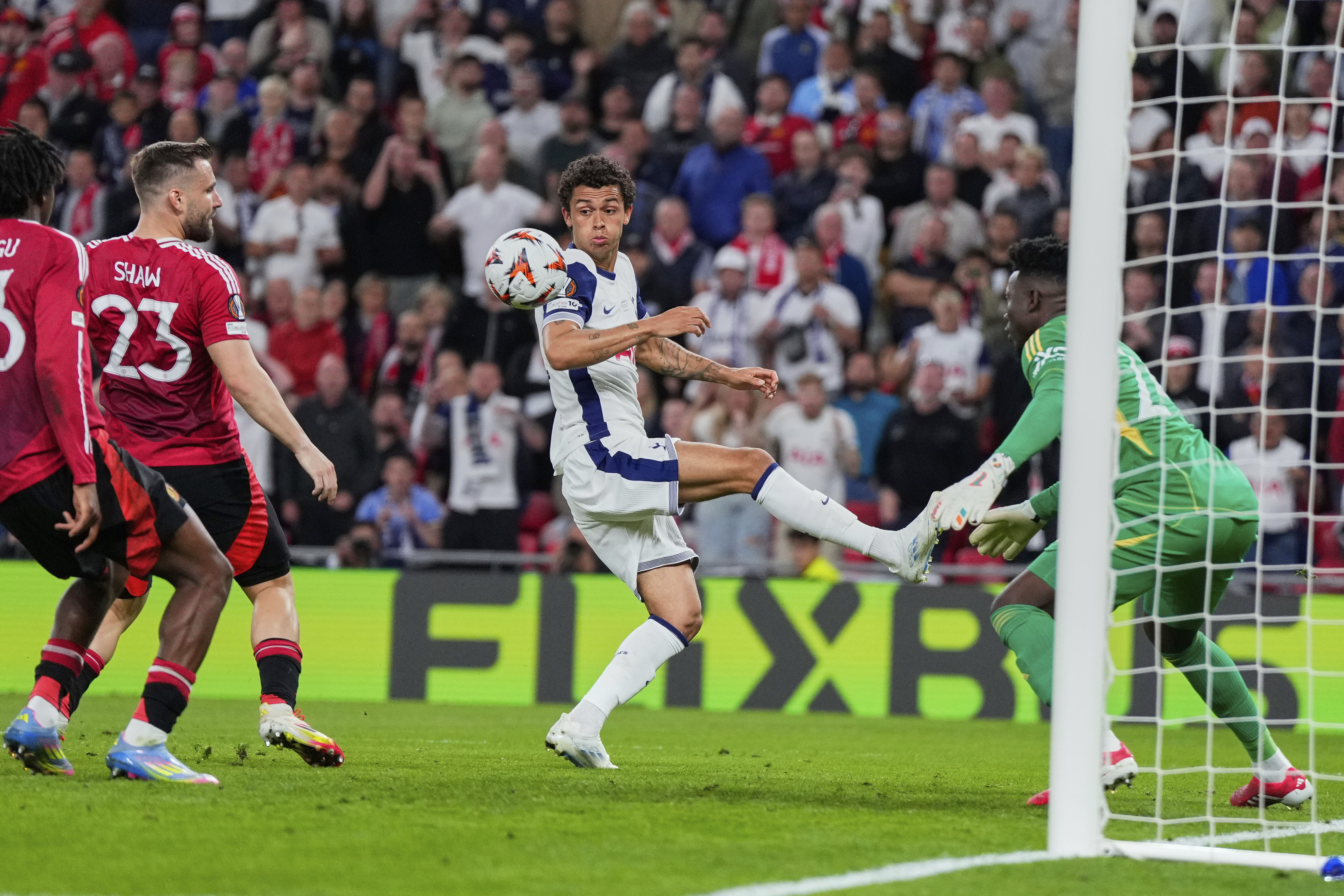 热刺主场大获全胜，晋级欧冠半决赛