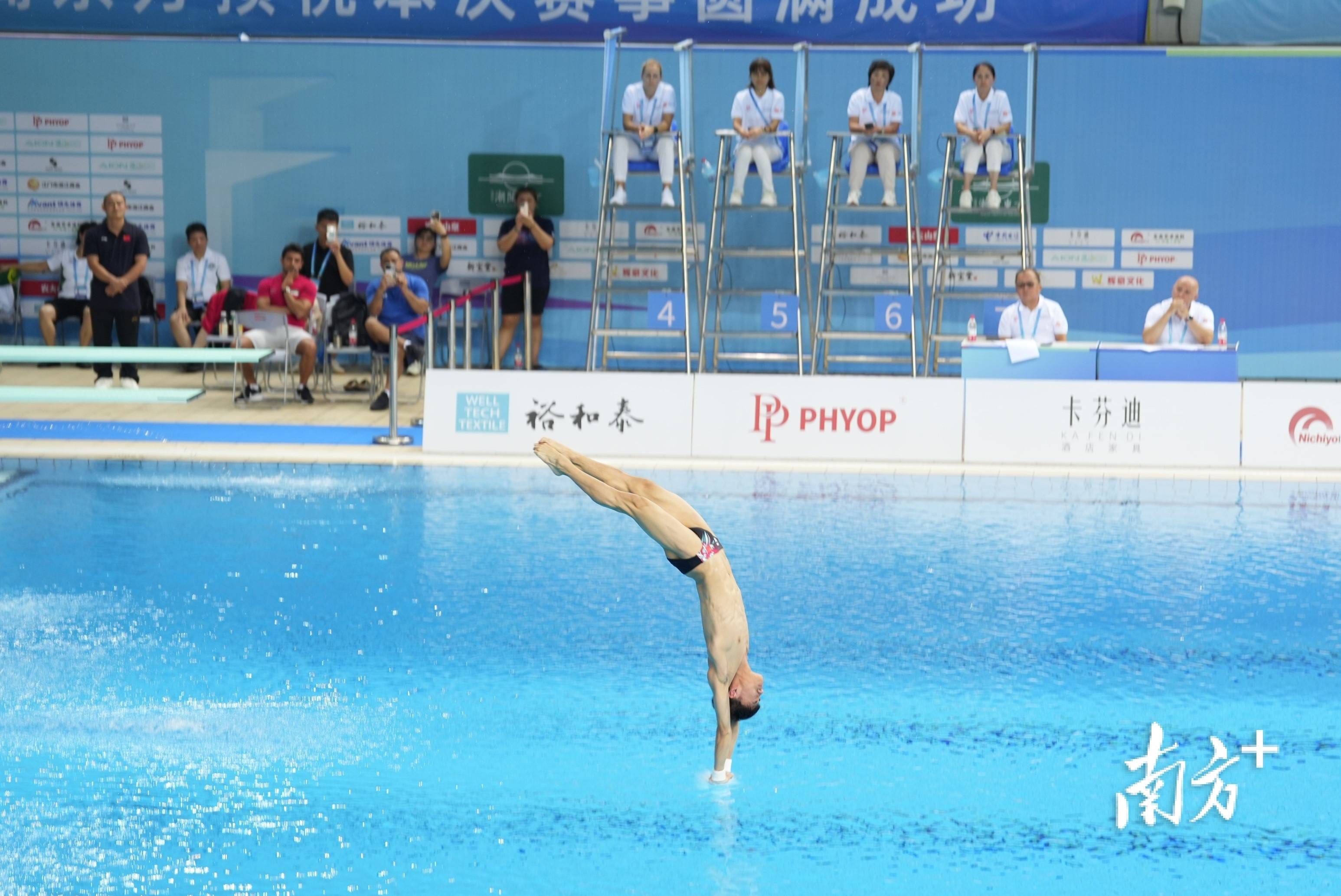 强劲竞争！中国跳水选手精彩表现