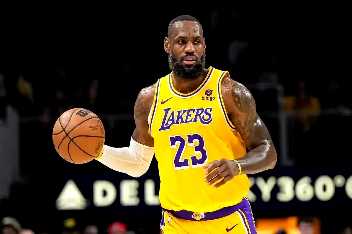 勒布朗老将复出，雄鹿再胜奇才蝉连五