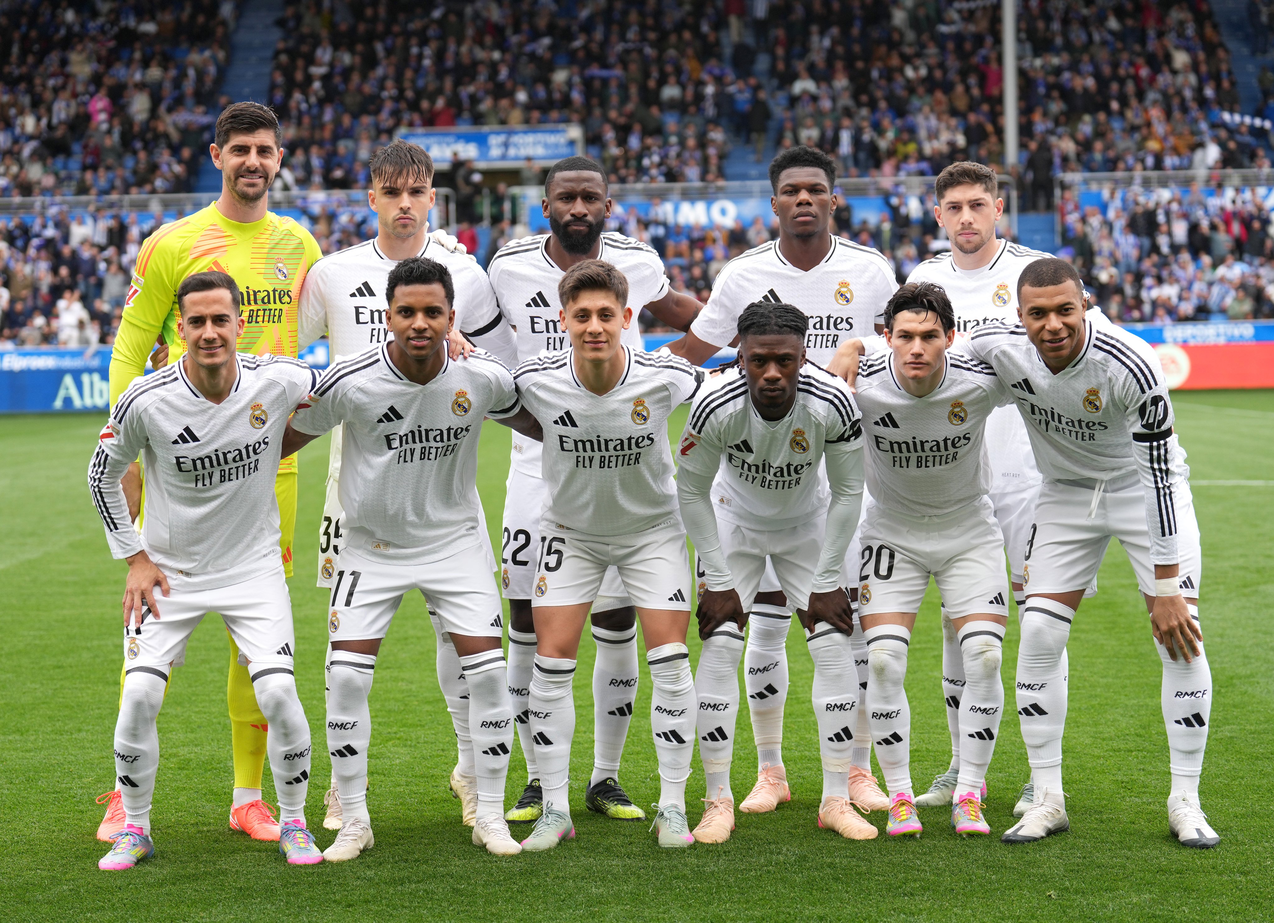 关于欧冠强队切尔西迎来与皇马的对决，备战紧张的信息