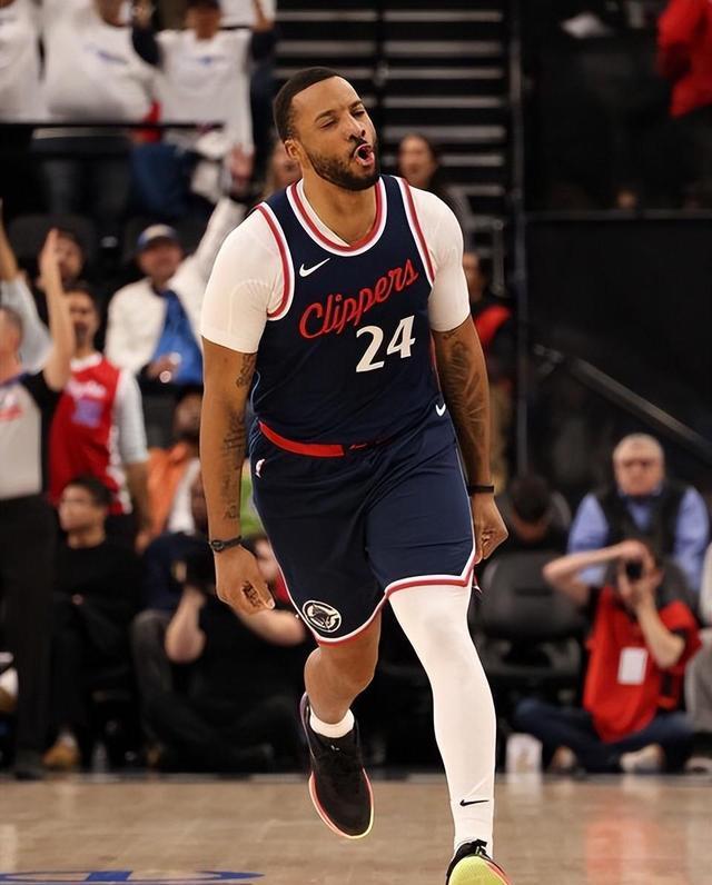 云达不莱梅豪取主场大胜，继续领跑榜首