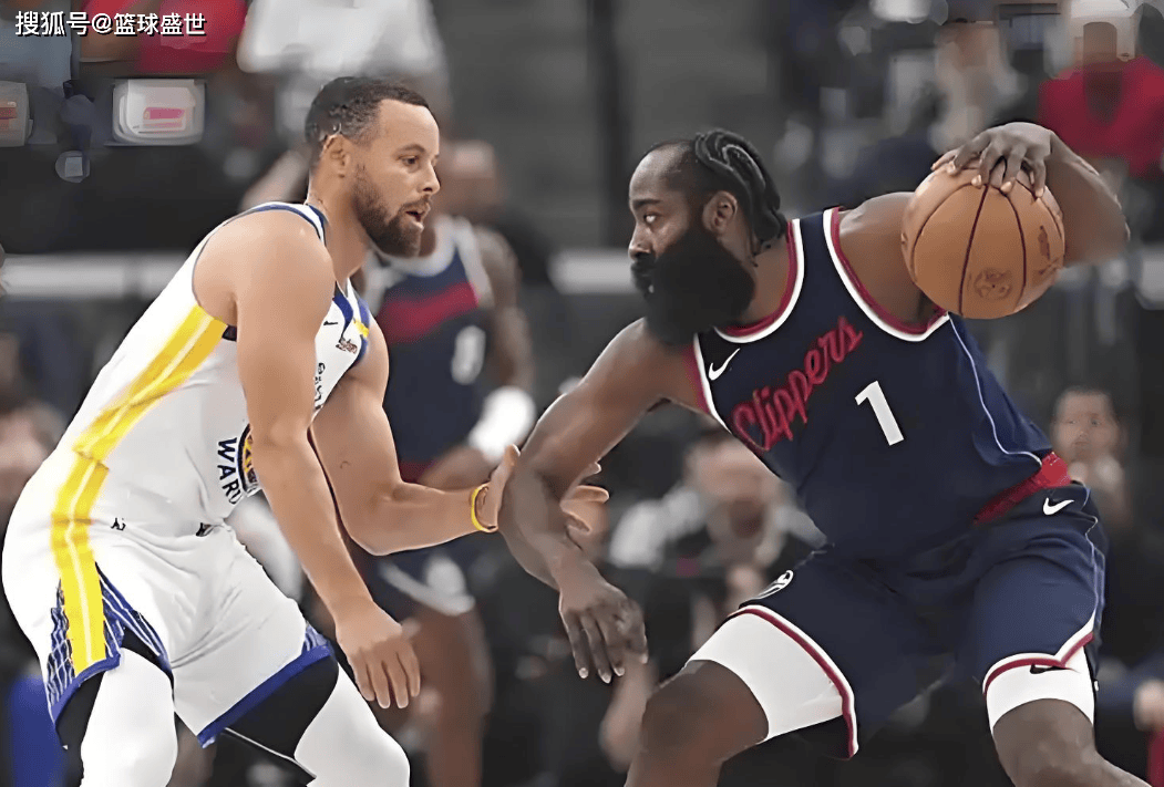 火箭惨遭逆转，哈登露出挫败神情