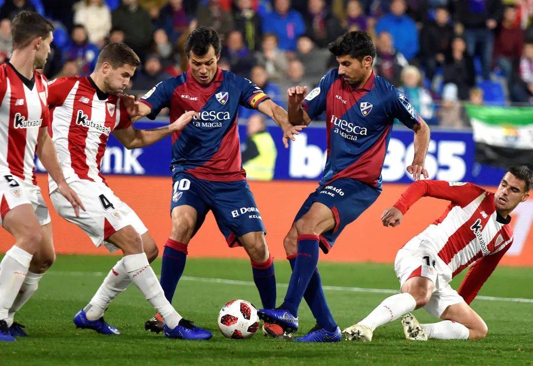 包含阿拉维斯客场1-0险胜莱加内斯，终结颓势的词条