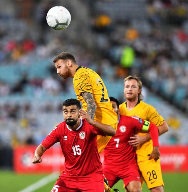 澳大利亚足球队力争登顶，扬名世界的简单介绍