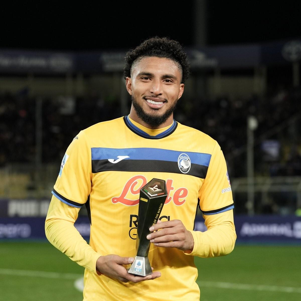 爱游戏下载-意甲球员备战新季，悉心磨砺冲击夺冠