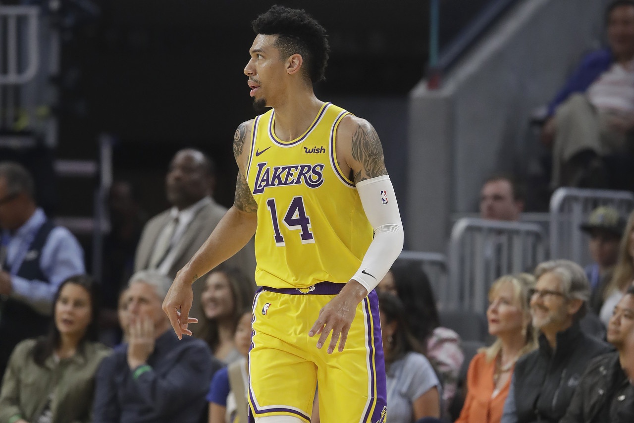 爱游戏APP-桑普多利亚客场告捷，球队信心大增的简单介绍