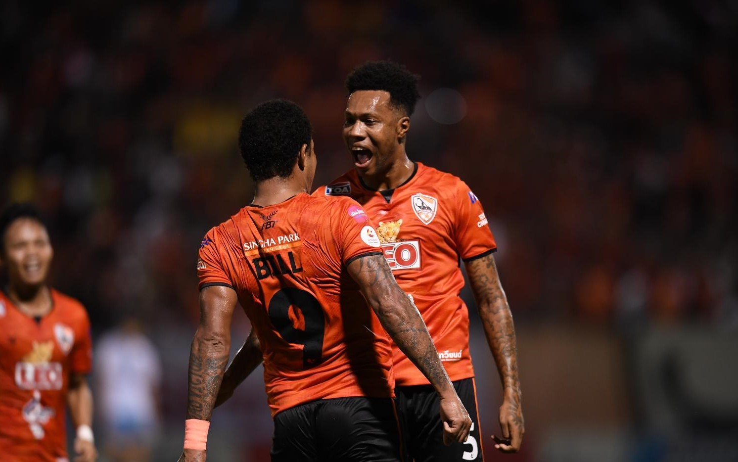 华姆联逼平对手，表现令人印象深刻