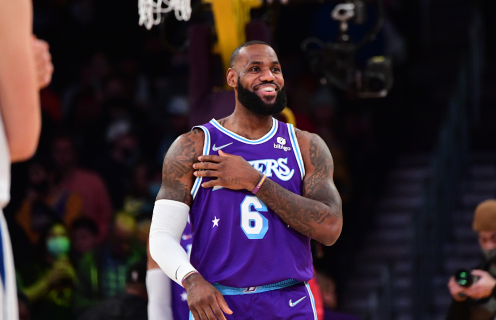 灰熊队客场力夺两连胜，新赛季前景一片光明