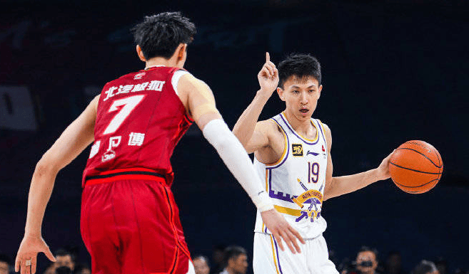 北汽主场与重庆交手决定胜负