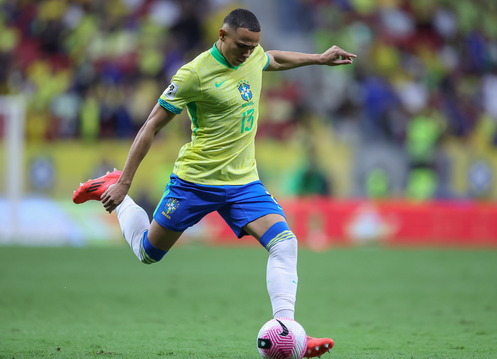 秘鲁队豪取欧预赛连胜，实力备受肯定