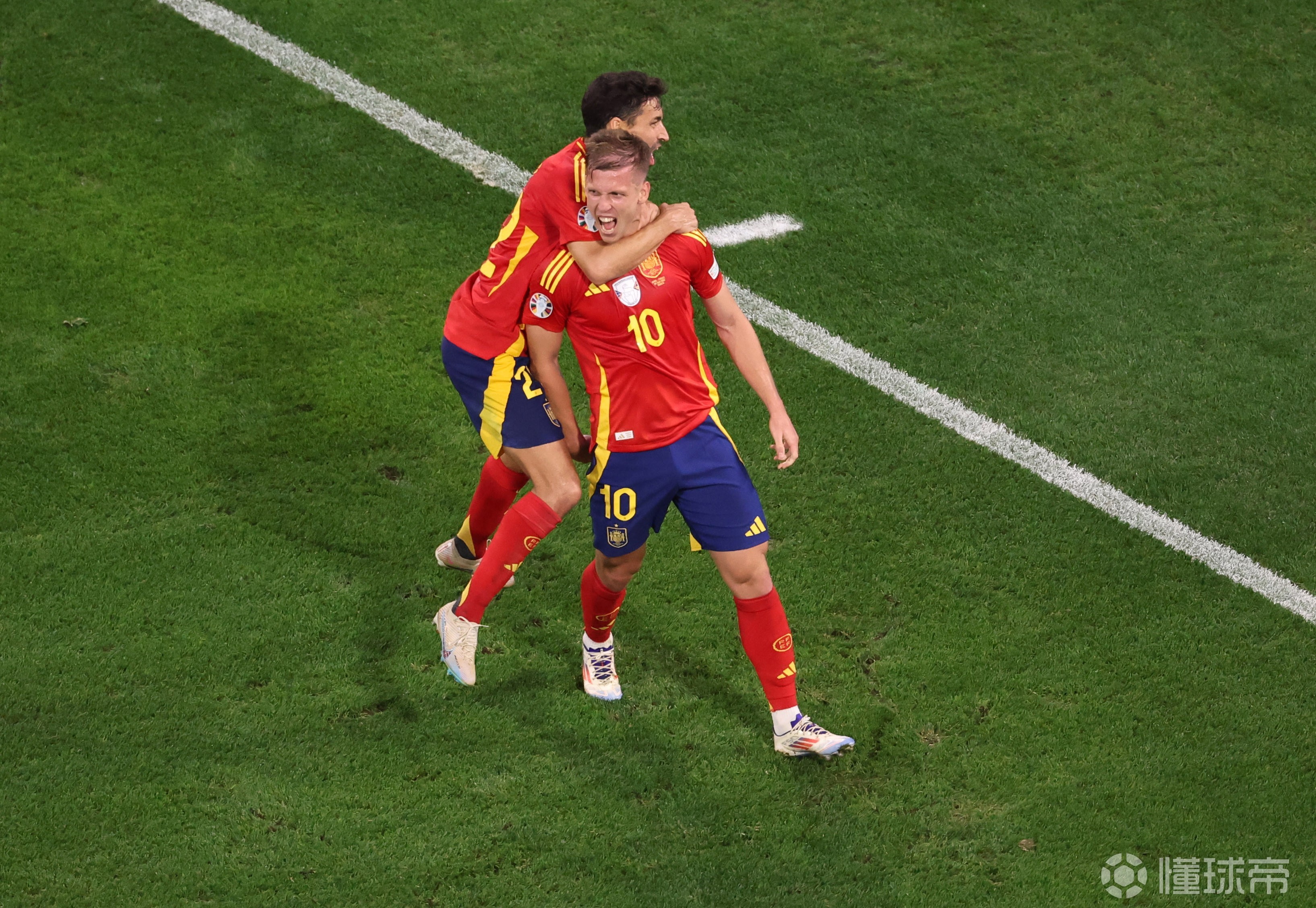 欧洲杯预选赛精彩瞬间视频更新，球队备战积极训练决赛