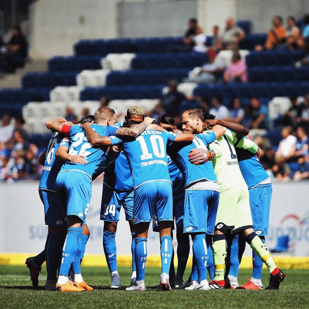 爱游戏官方-红军首战落败，霍芬海姆遭遇开门红