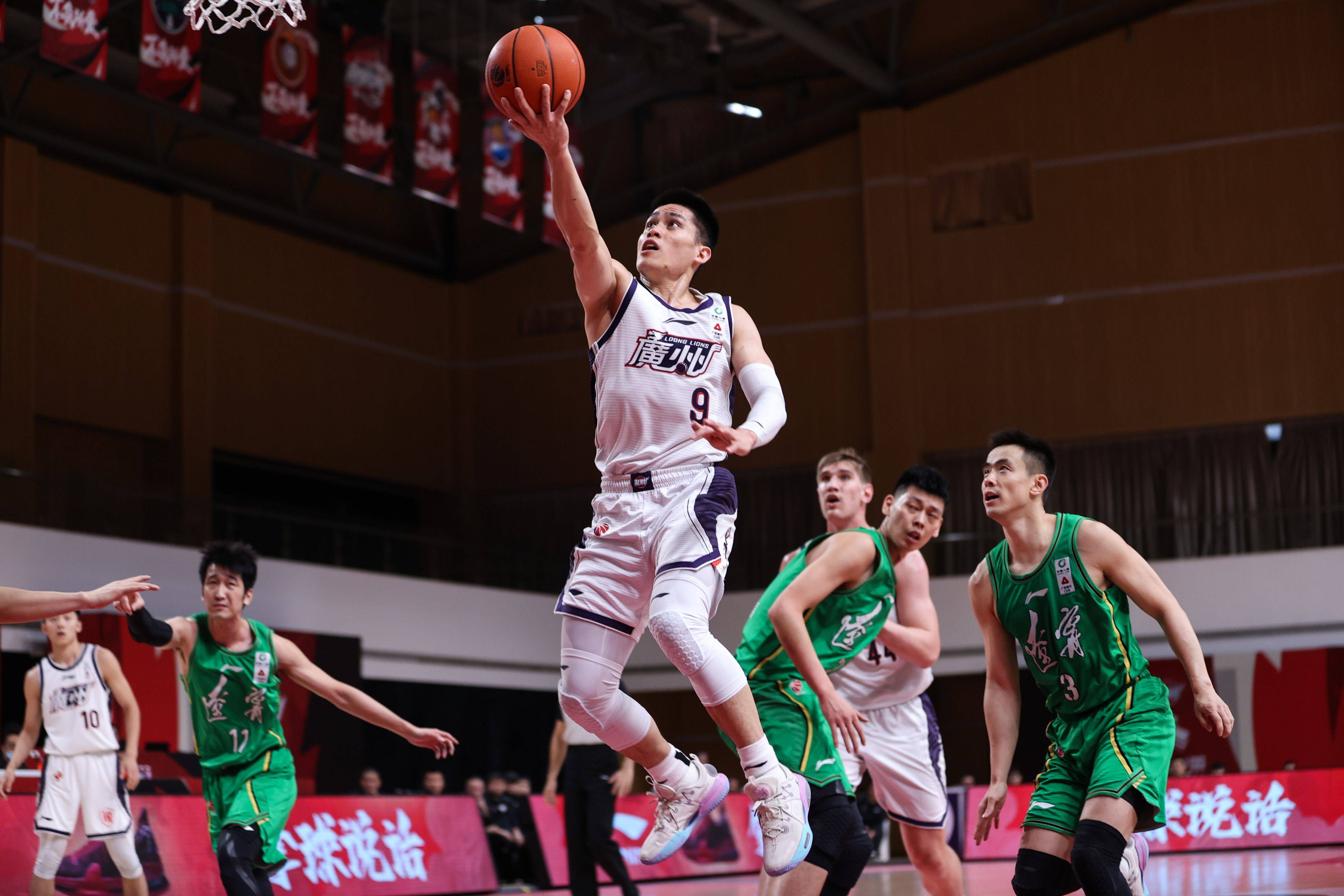 欧恙巨星篮球盃决赛点兵，实力对决