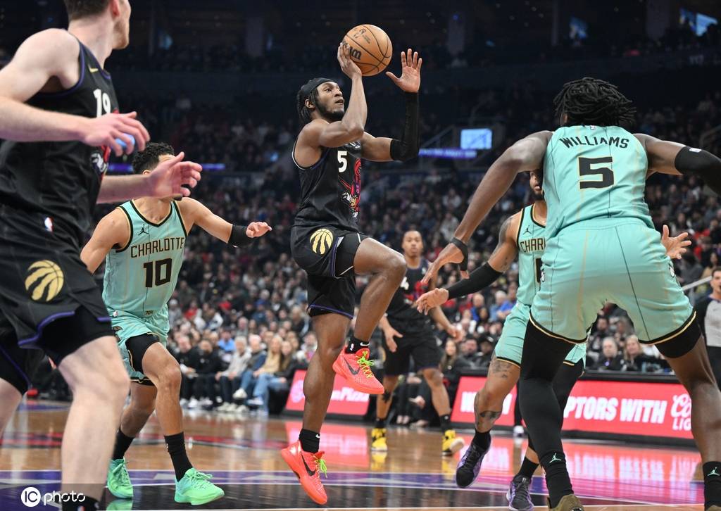 猛龙主场遭遇惨败卡特-威廉姆斯砍下全场最高分