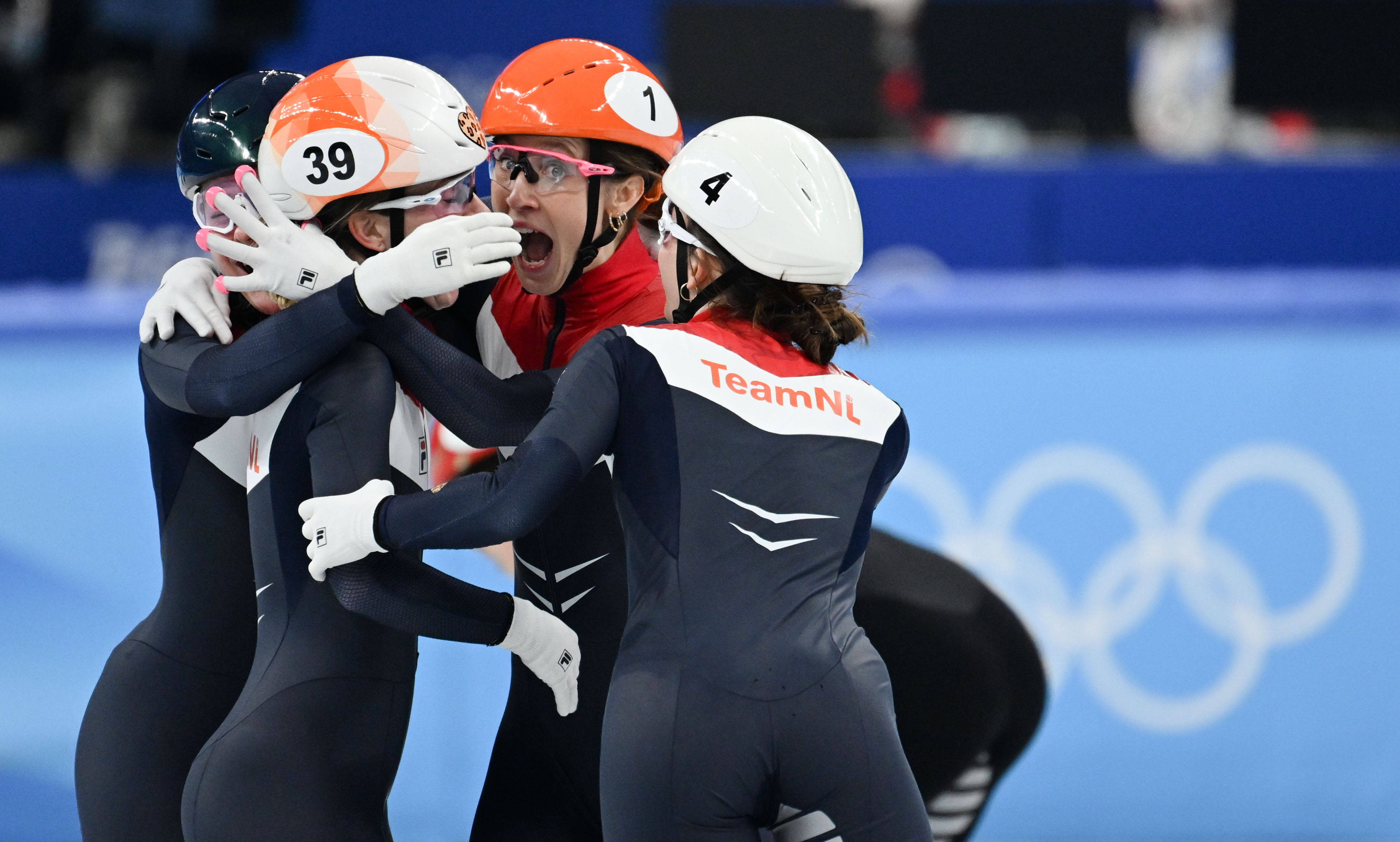 队伍表现出色,荷兰选手夺得冠军 队伍表现出色,荷兰选手夺得冠军