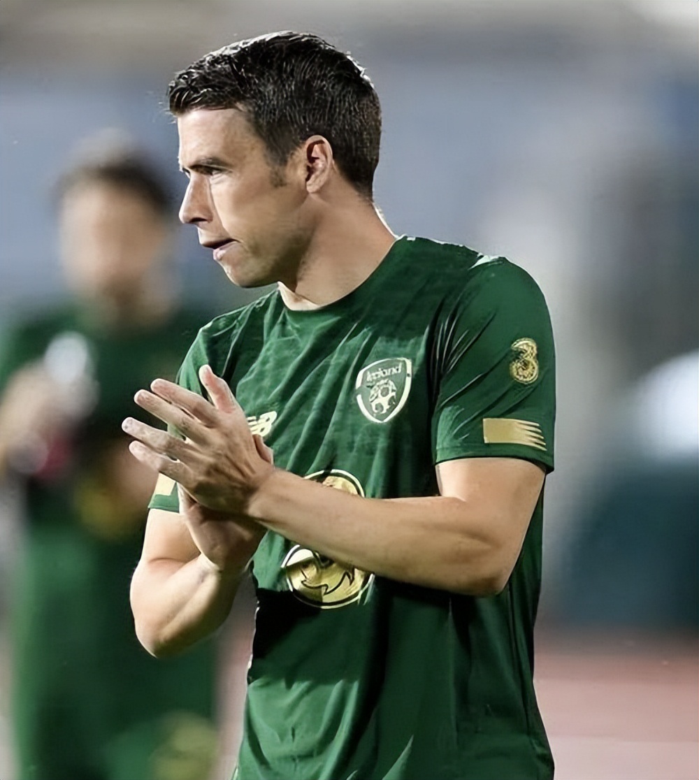 埃弗顿新帅心怀壮志,队员备战新赛季 埃弗顿新帅心怀壮志,队员备战新赛季