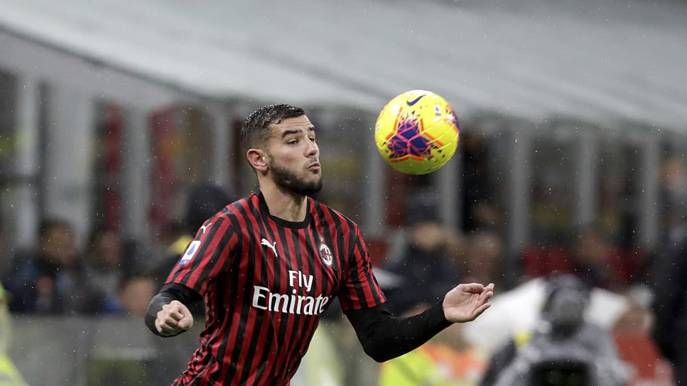 巴西轻取巴黎，卡塞米罗状态火热