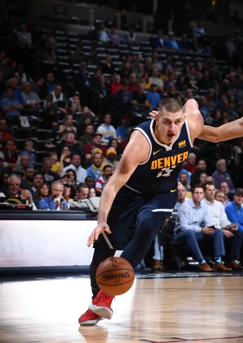 马刺绝杀独行侠，约基奇状态火热