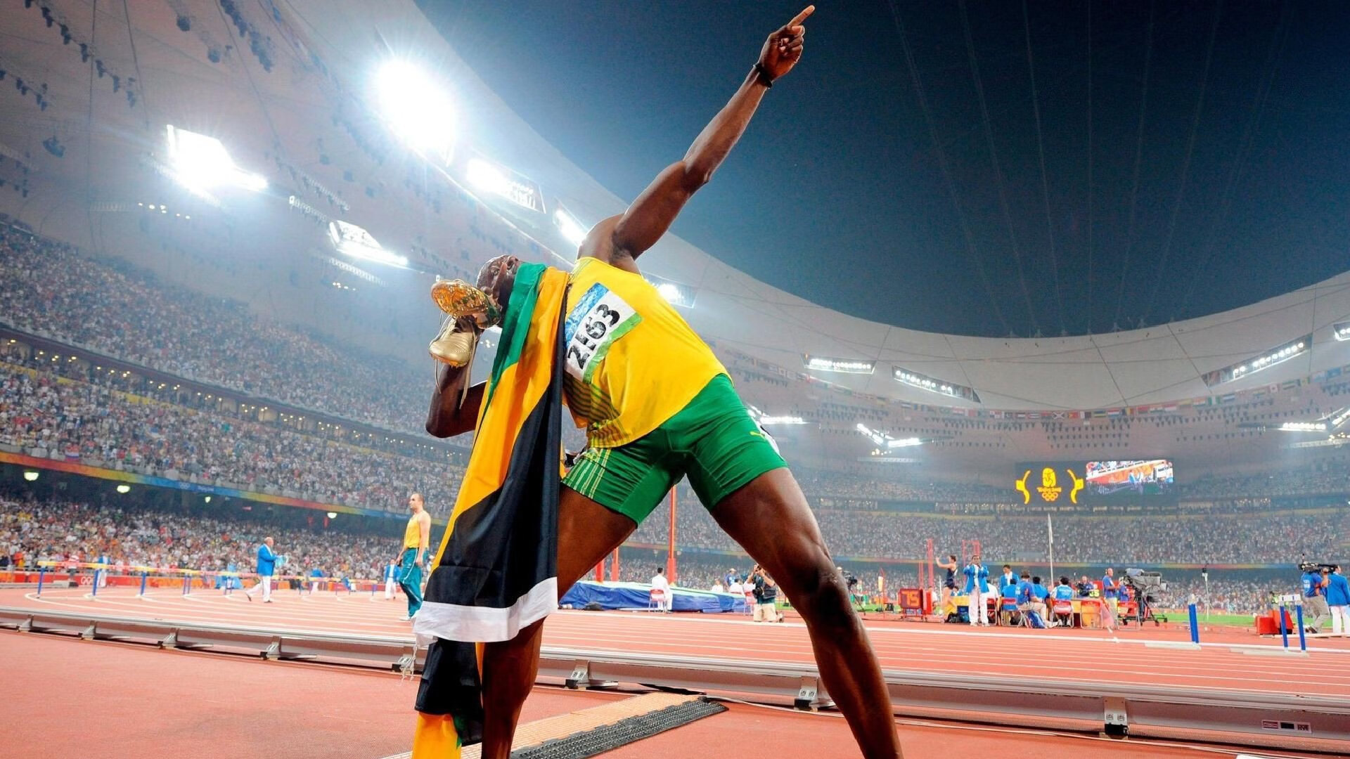 逆转基因与稳定内核,乌拉圭式翻盘与莱万的永恒时钟