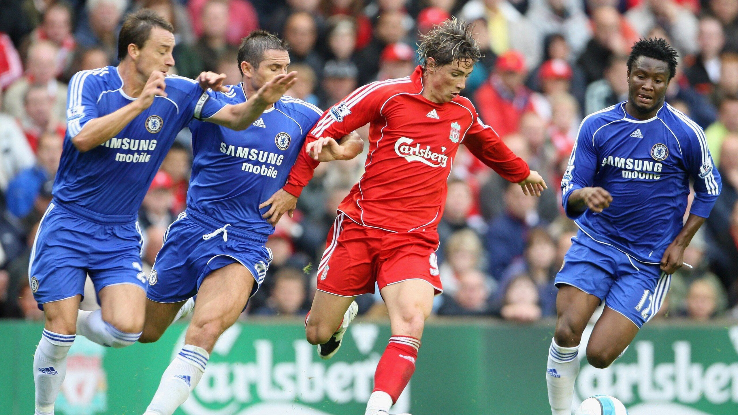 爱游戏入口-绿茵光谱的两极，劳塔罗的锋芒与北欧铁壁的鏖战